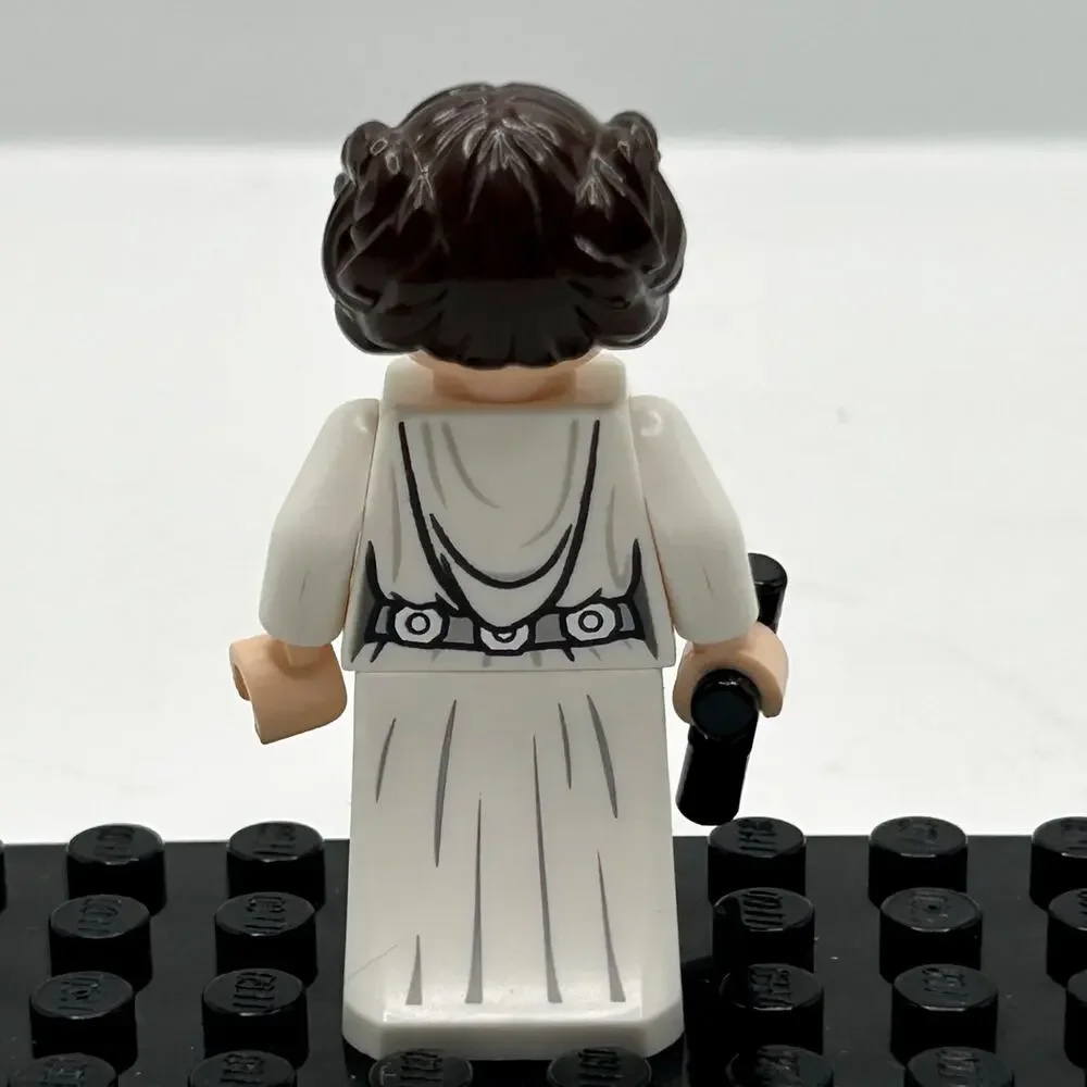 LEGO Star Wars Princess Leia White Dress Detailed Belt Minifigure Authentic EUC